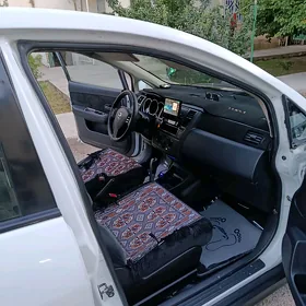 Nissan Versa 2010