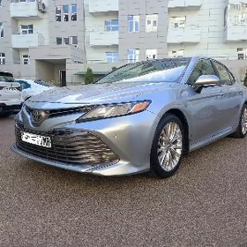 Toyota Camry 2018