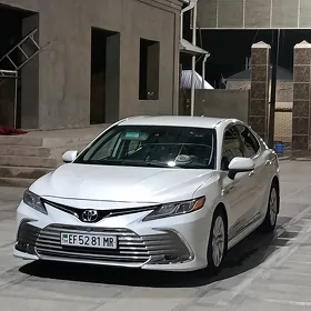 Toyota Camry 2020