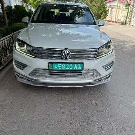 Volkswagen Touareg 2015