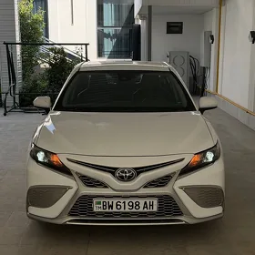 Toyota Camry 2022