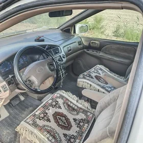 Toyota Sienna 2001