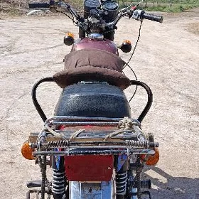 Iž Planeta 5 2000