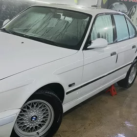 BMW 530 1990