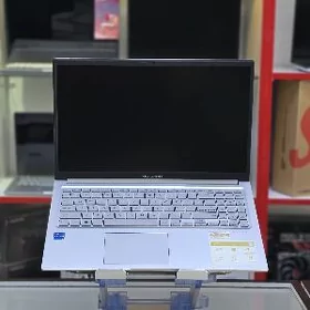 ASUS i7(13)/8RAM/512SSD