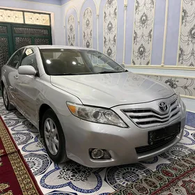 Toyota Camry 2011