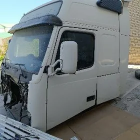 VOLVO 420 FH12. 2000 y