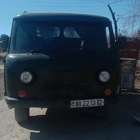 UAZ Profi 1989