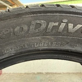 TEKER PAKRISKA KIA SORENTO 235/55/19