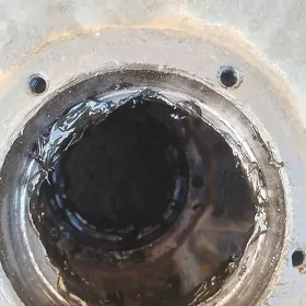 kamaz öňki ustupisa prastoý