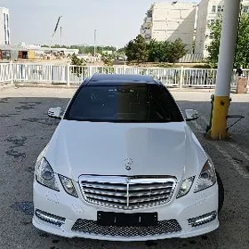 Mercedes-Benz W212 2009