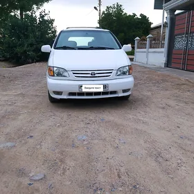 Toyota Sienna 2002