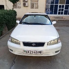 Toyota Camry 2000