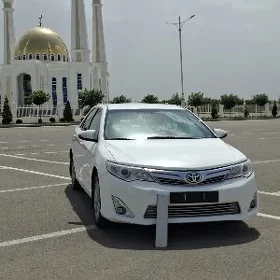 Toyota Camry 2013