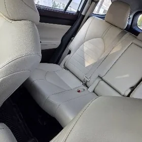 Toyota Highlander 2021