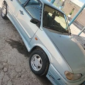 Lada 2115 2004