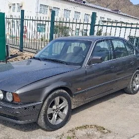 BMW 525 1992