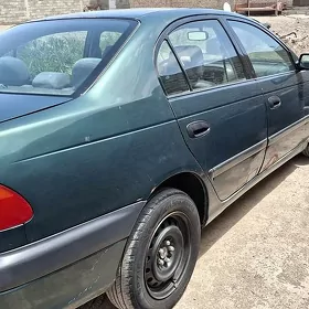 Toyota Avensis 2000