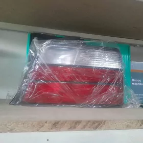 BMW E36 Yz Stop Çyra Tâze