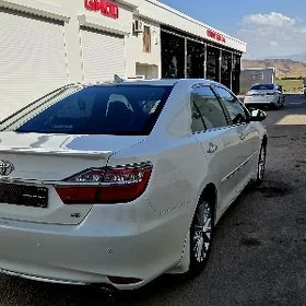 Toyota Camry 2017