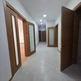 15TAPGYR 9 ETAZ 4 KOMNAT