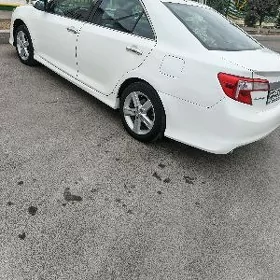 Toyota Camry 2011