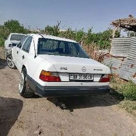 Mercedes-Benz 190-Class 1989