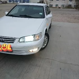 Toyota Camry 2000