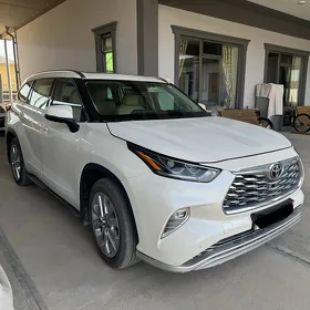 Toyota Highlander 2020