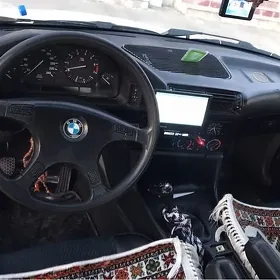 BMW 525 1990