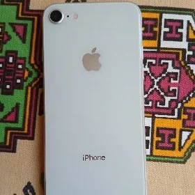 IPHONE 8