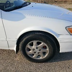Toyota Camry 2000