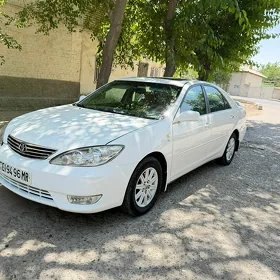Toyota Camry 2004