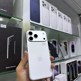 iPhone 17 pro Max. 100%