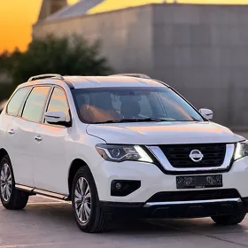 Nissan Pathfinder 2018