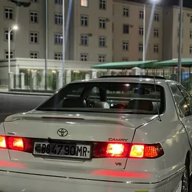 Toyota Camry 2000