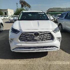 Toyota Highlander 2021