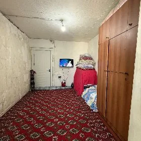 6 МКР 3-КОМН 3-ЭТАЖ