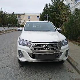 Toyota Hilux 2016