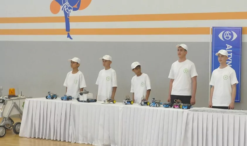 В Мары подвели итоги молодежного конкурса по робототехнике - img 2