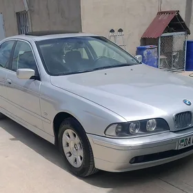 BMW E39 2002