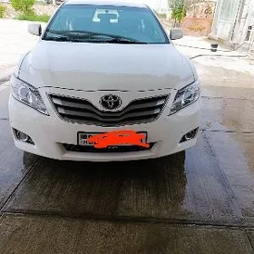 Toyota Camry 2010
