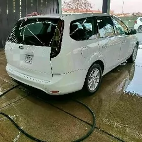 Ford Focus 2010