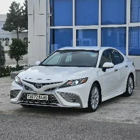 Toyota Camry 2020