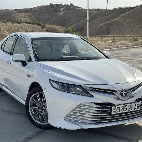 Toyota Camry 2018