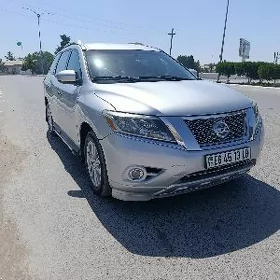 Nissan Pathfinder 2014