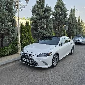 Lexus ES 350 2022