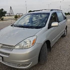 Toyota Sienna 2004