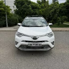 Toyota RAV4 2017
