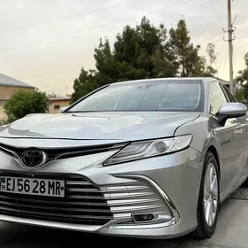 Toyota Camry 2022